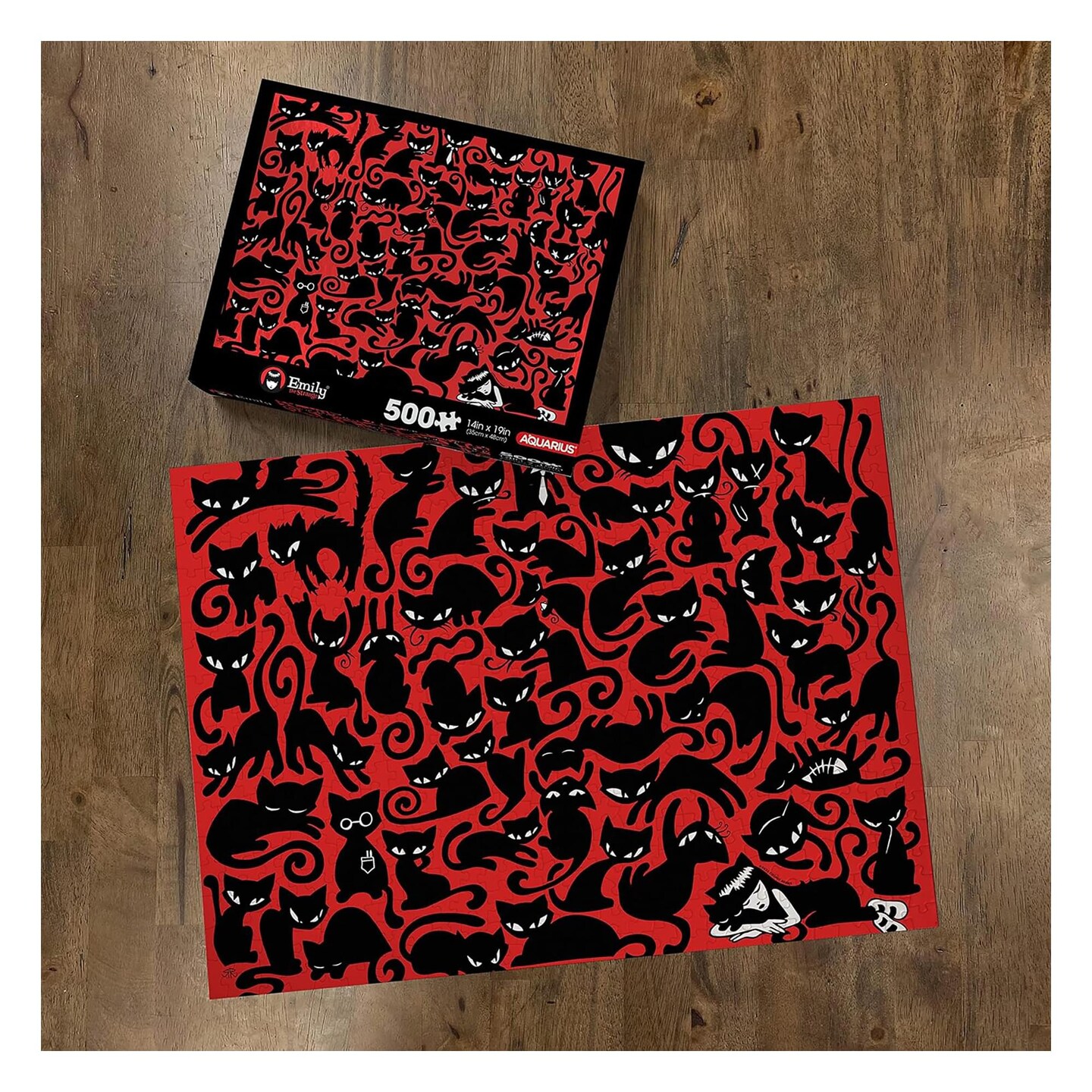 Emily になります。 Emily the Strange 500 Piece Jigsaw Puzzle, Color: Multicolor