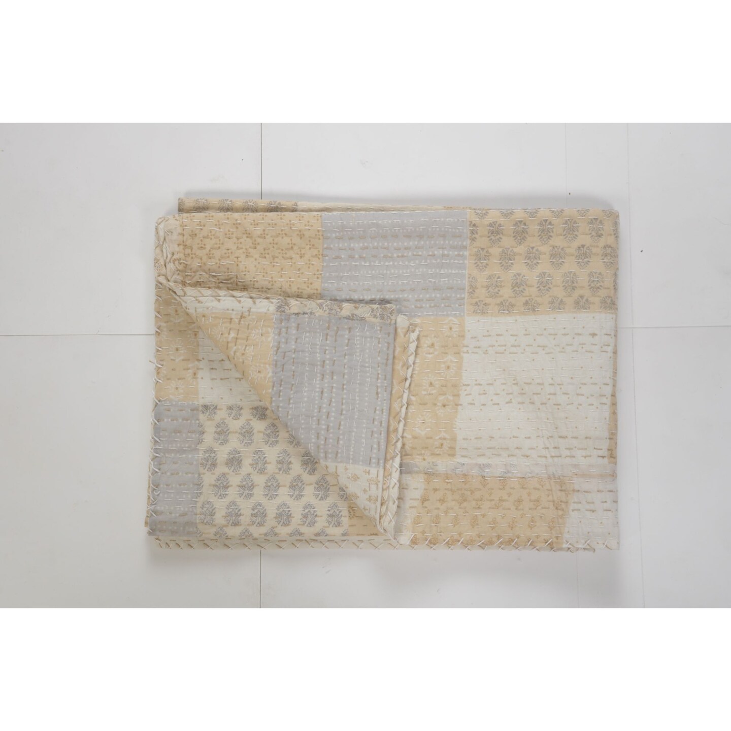 Laddha Home Designs Gray and Ivory Stitched Throw Blanket 50&#x22; x 70&#x22;