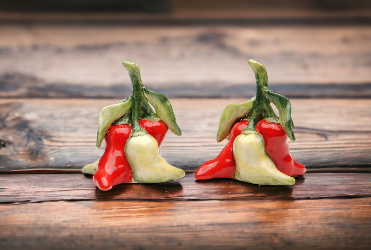 Hand Painted Ceramic Chili Salt &#x26; Pepper Shakers, Home D&#xE9;cor, Gift for Her, Gift for Mom, Kitchen D&#xE9;cor, Farmhouse D&#xE9;cor, Mexican Decor