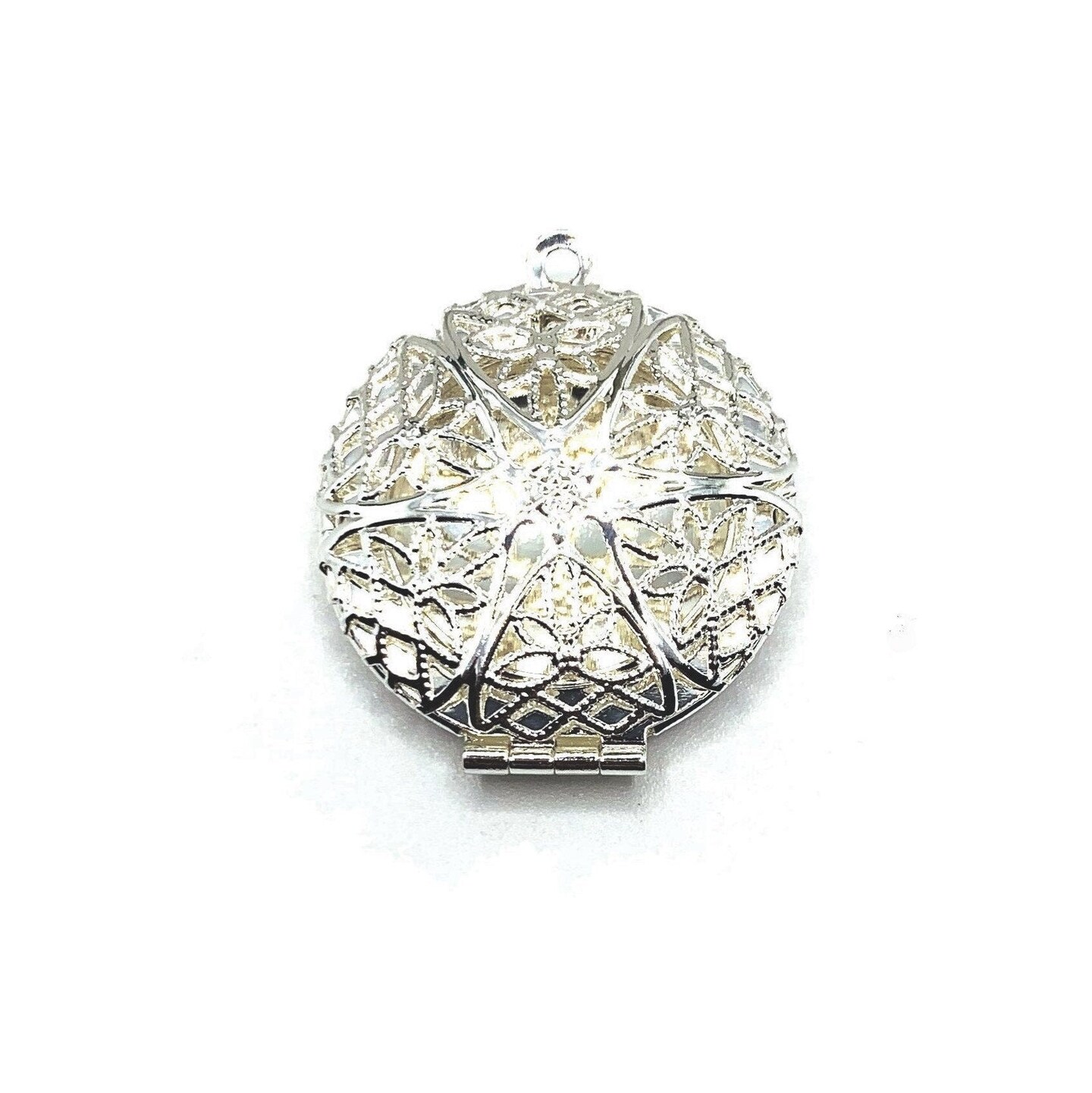 4, 20 or 50 Pieces: Bright Silver Filigree Aromatherapy Essential Oil Diffuser Lockets