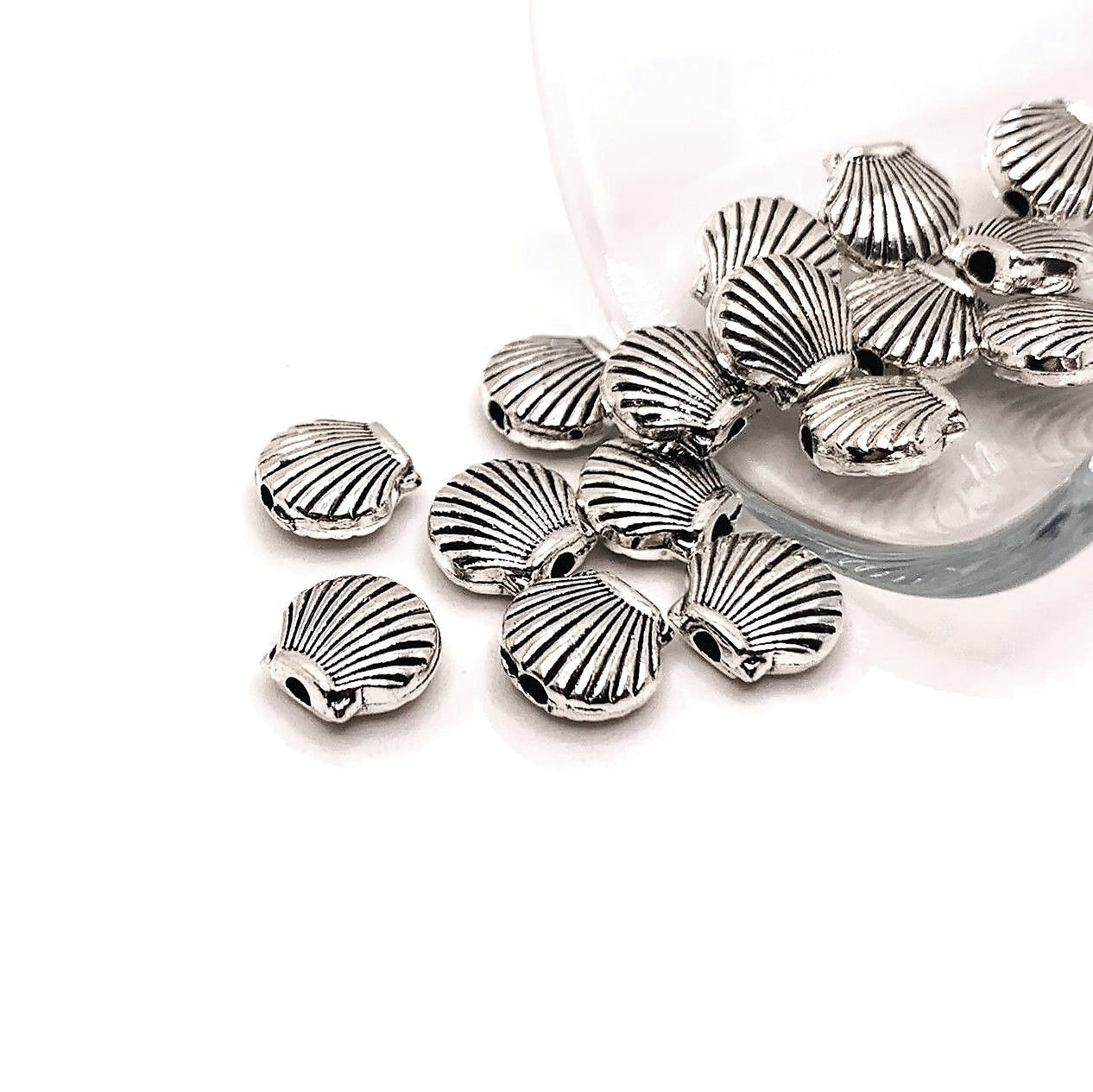 4, 20 or 50 Pieces: Silver Clam Shell Spacer 3D Charm Beads