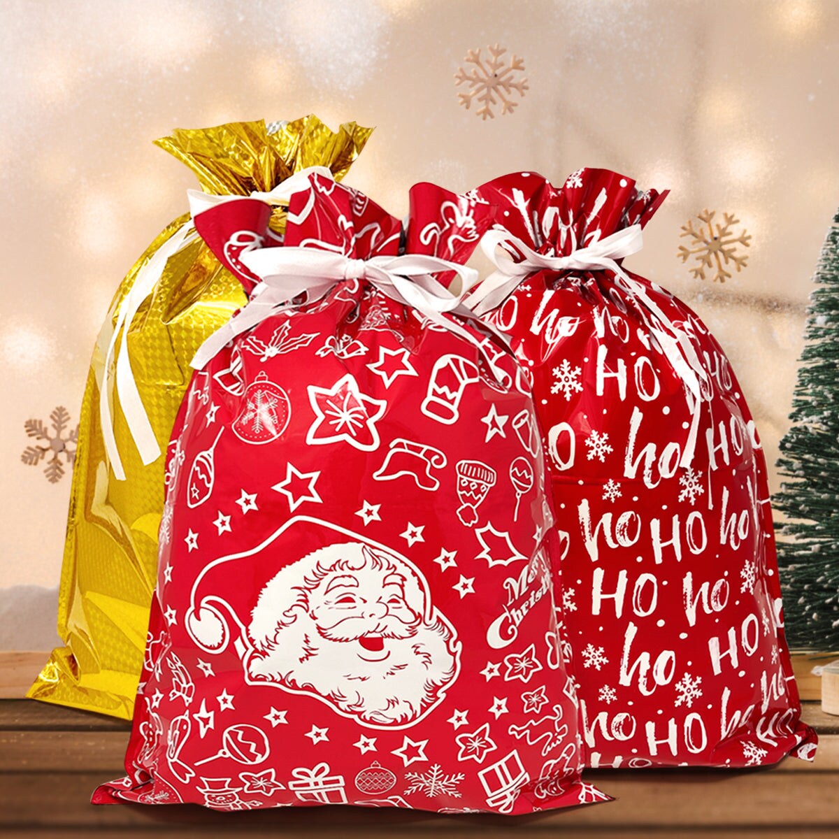 Wrapables Aluminum Foil Christmas Holiday Drawstring Gift Bags for Party Favors, Goodie Bag, Treats, Gift Wrap, Parties