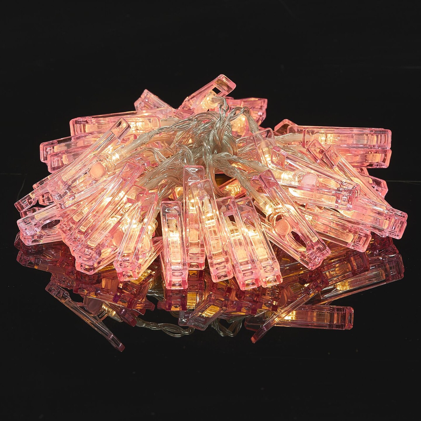 mDesign LED Battery Operated Indoor/Outdoor Fairy String Photo Light Clips