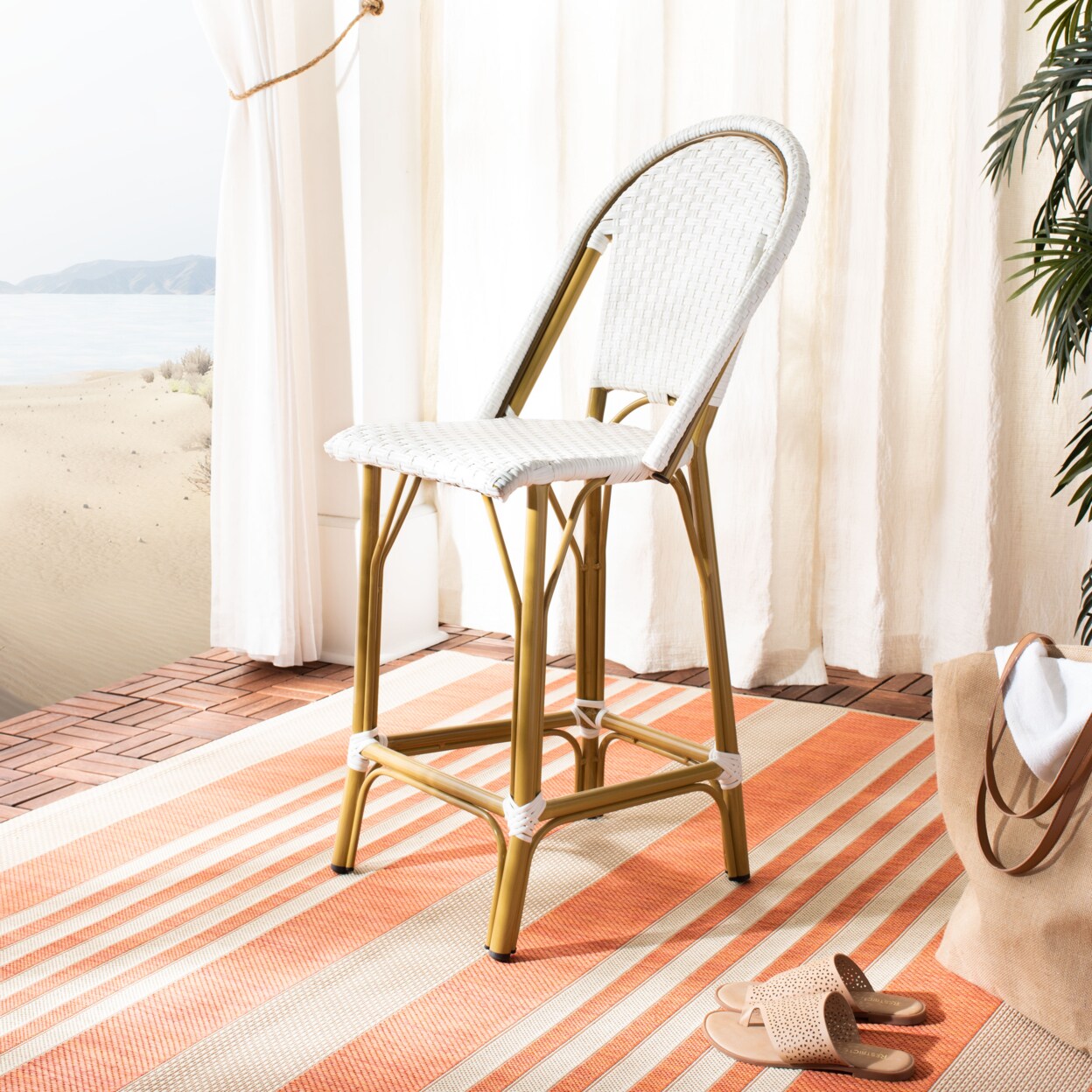 Safavieh Outdoor Collection Gresley French Bistro Counter Stool White