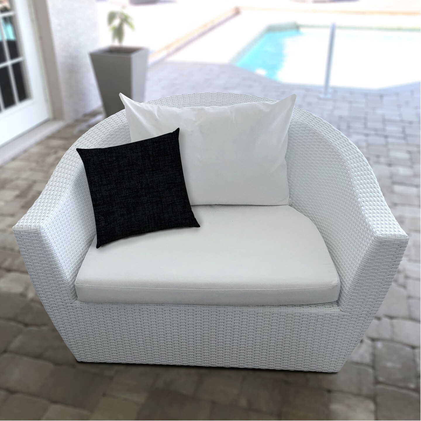 WEAVE Indoor-Outdoor Pillow with Sewn Closure