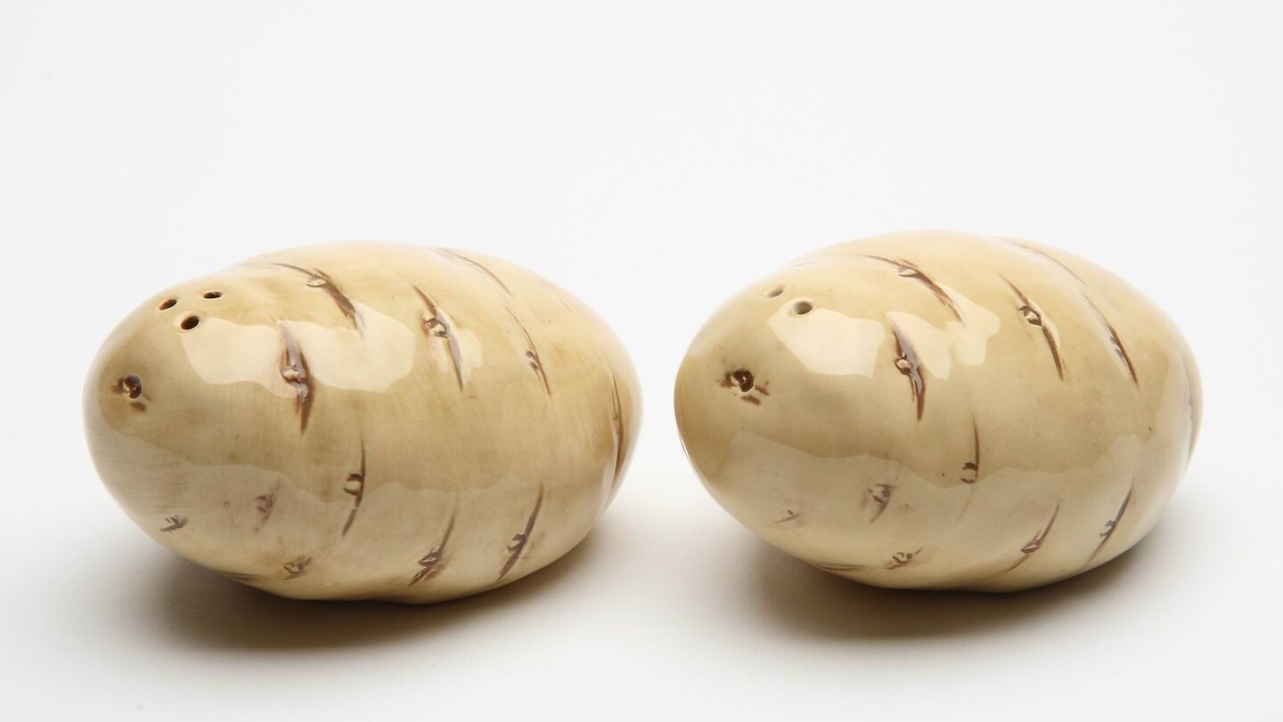 Hand Painted Ceramic Potato Salt &#x26; Pepper Shakers, Home D&#xE9;cor, Gift for Her, Gift for Mom, Kitchen D&#xE9;cor, Farmhouse D&#xE9;cor