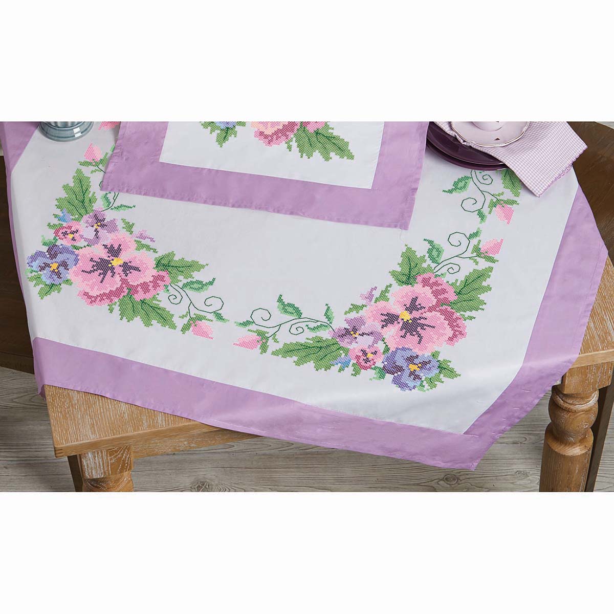 Herrschners  Savannah Table Topper Stamped Cross-Stitch Kit