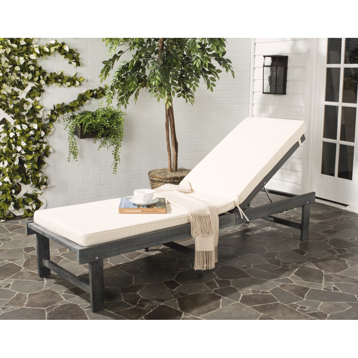 Safavieh   Outdoor Collection Inglewood Chaise Lounge Chair Ash Grey/Beige