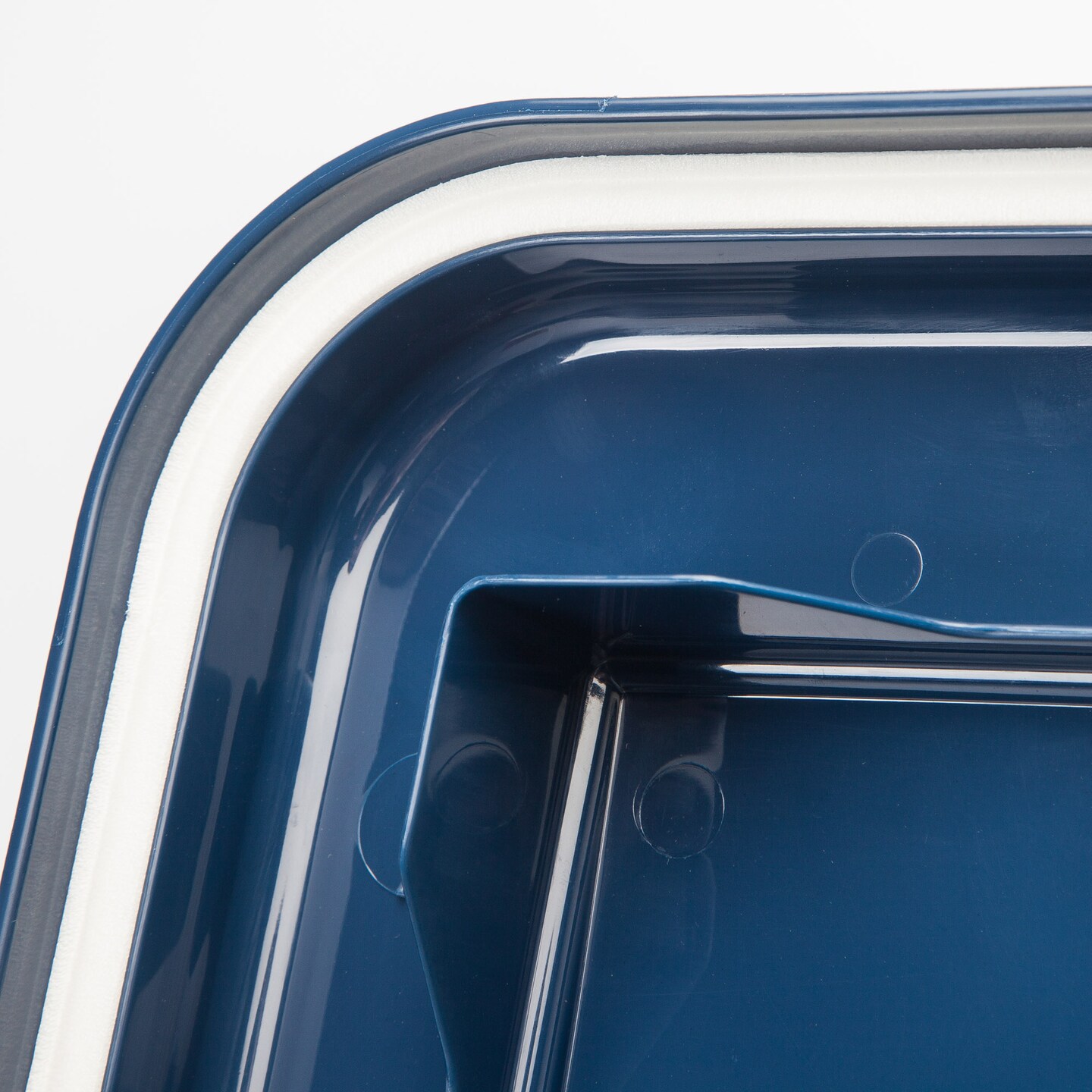 IRIS USA WeatherPro Airtight Pet Food Storage Container, Navy