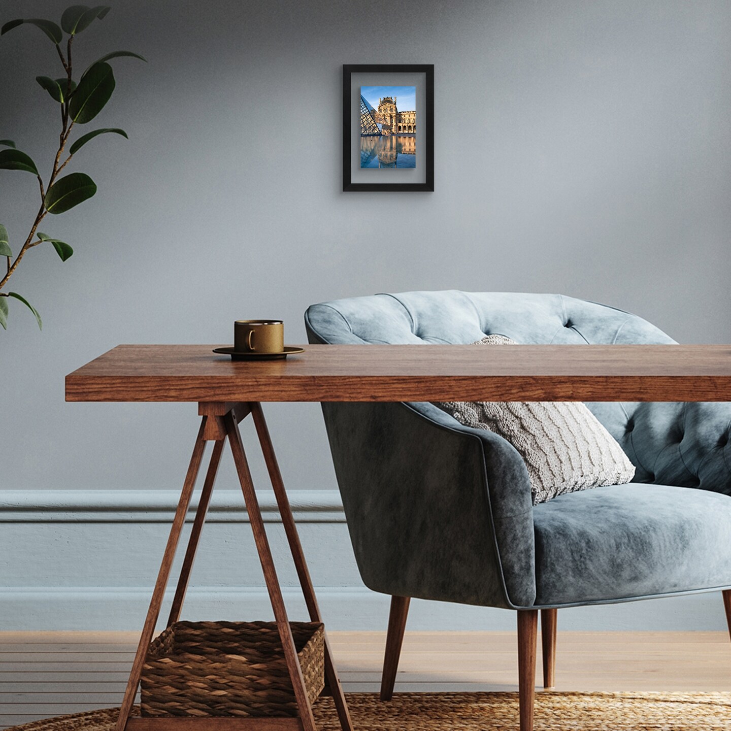 Americanflat Floating Picture Frame for Wall Art - Photo Frame with Floating Effect for Photos, Wall Art, and Pressed Flowers - Polished Glass Cover - Hanging Hardware