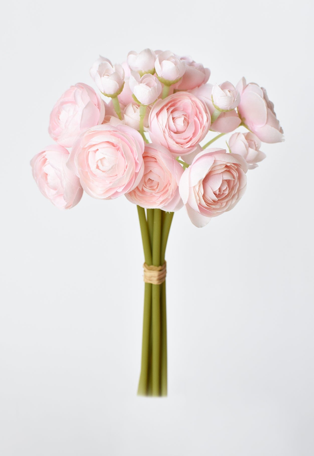 10&#x22; Faux  Pale Pink Ranunculus Stem Bundle
