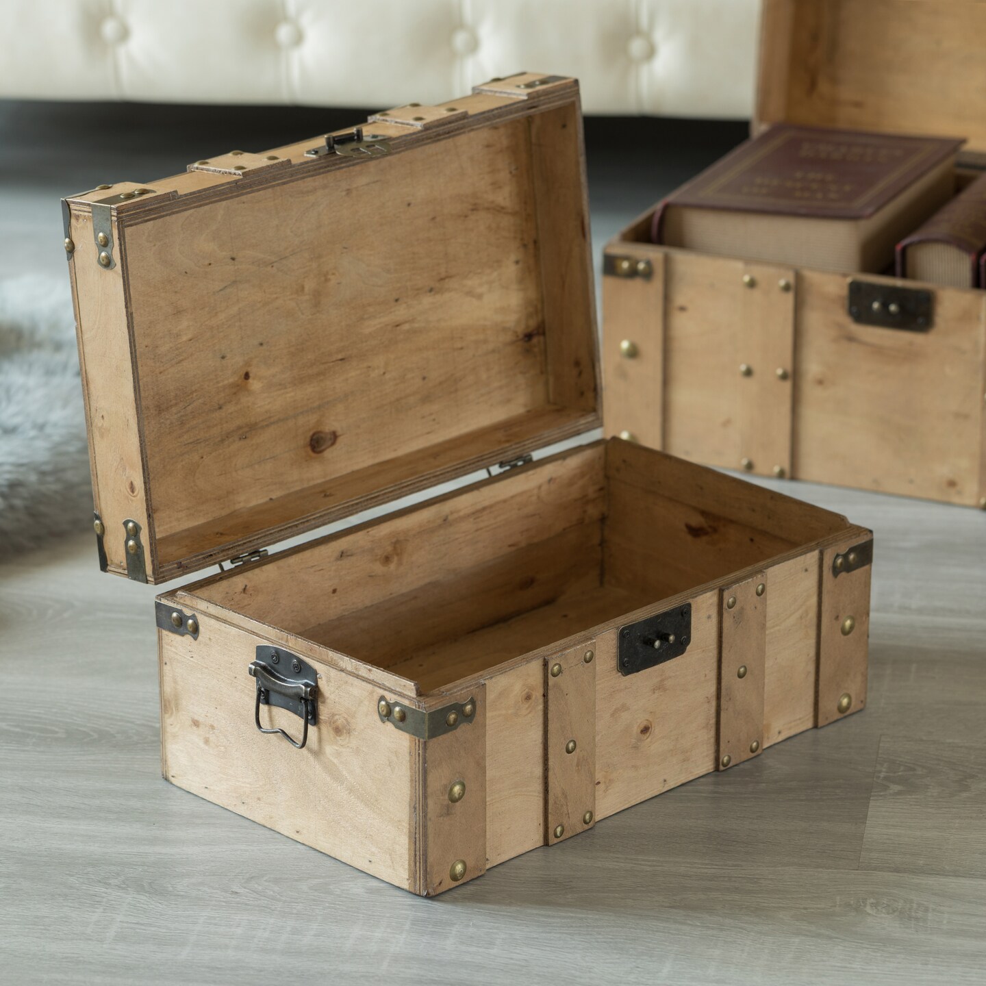 Natural Wooden Style Trunk with Handles