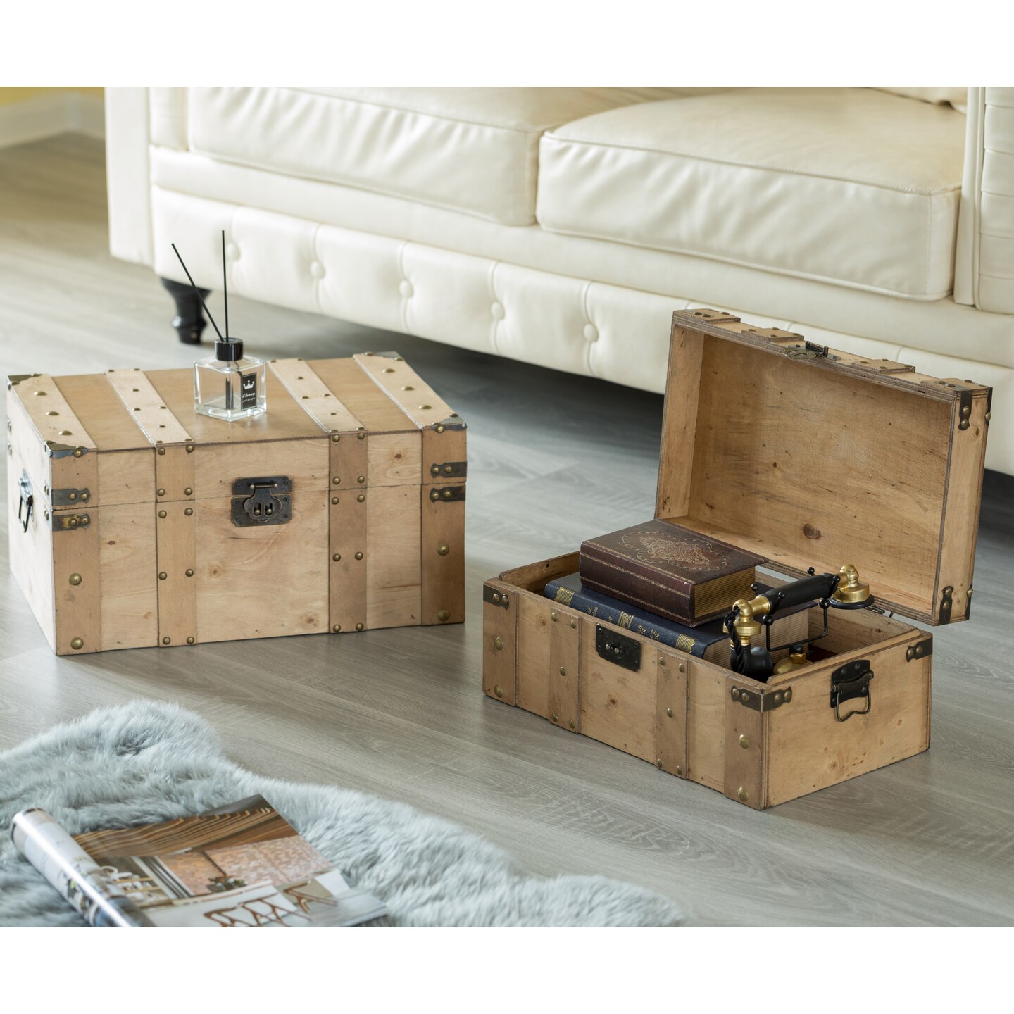 Natural Wooden Style Trunk with Handles