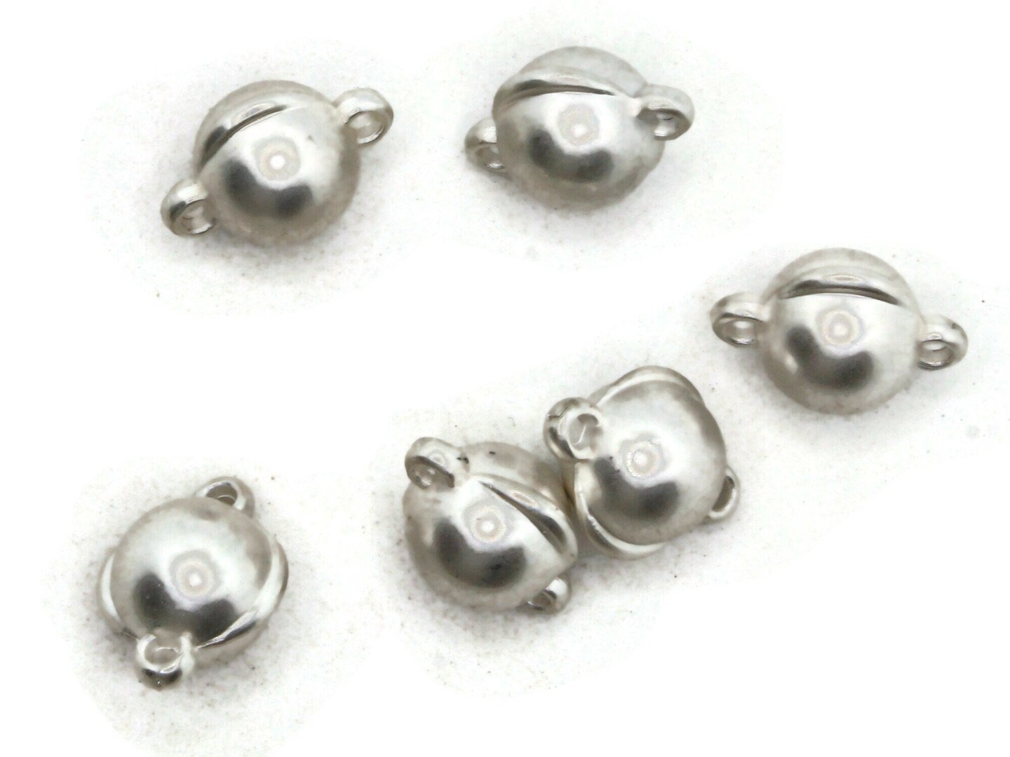 6 18mm Vintage Silver Plated Plastic Round Link Beads