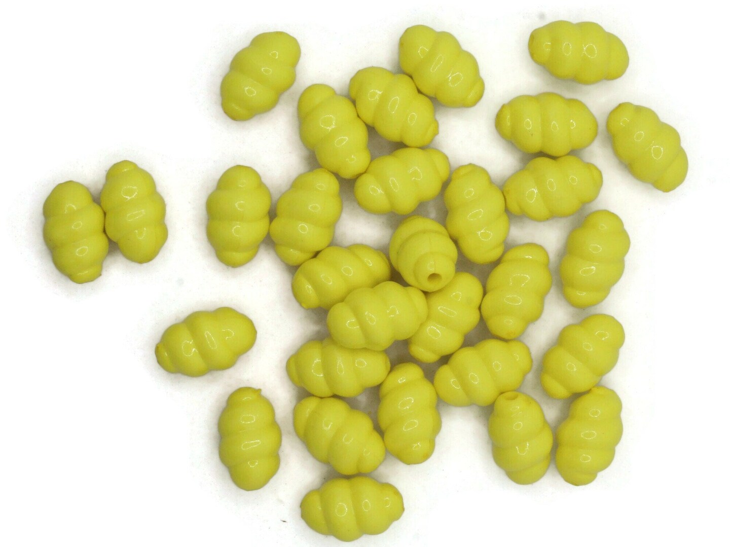 30 18mm Yellow Plastic Twisted Oval Beads