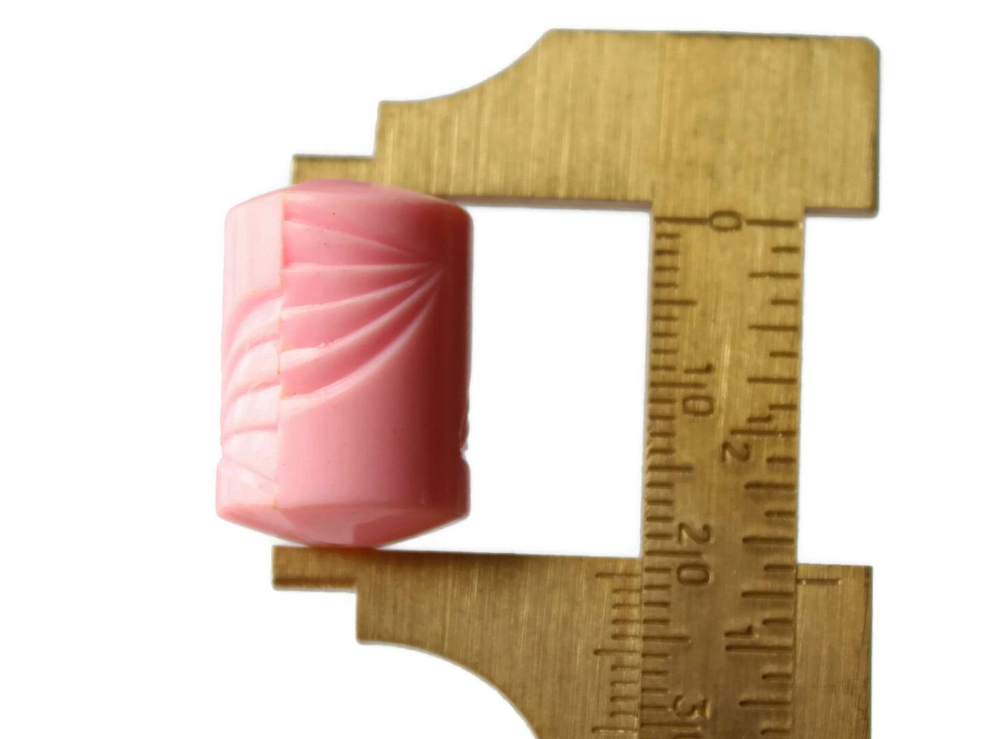 10 22mm Pink Plastic Tube Beads With Wave Design - Vintage Plastic Barbie Pink Beads