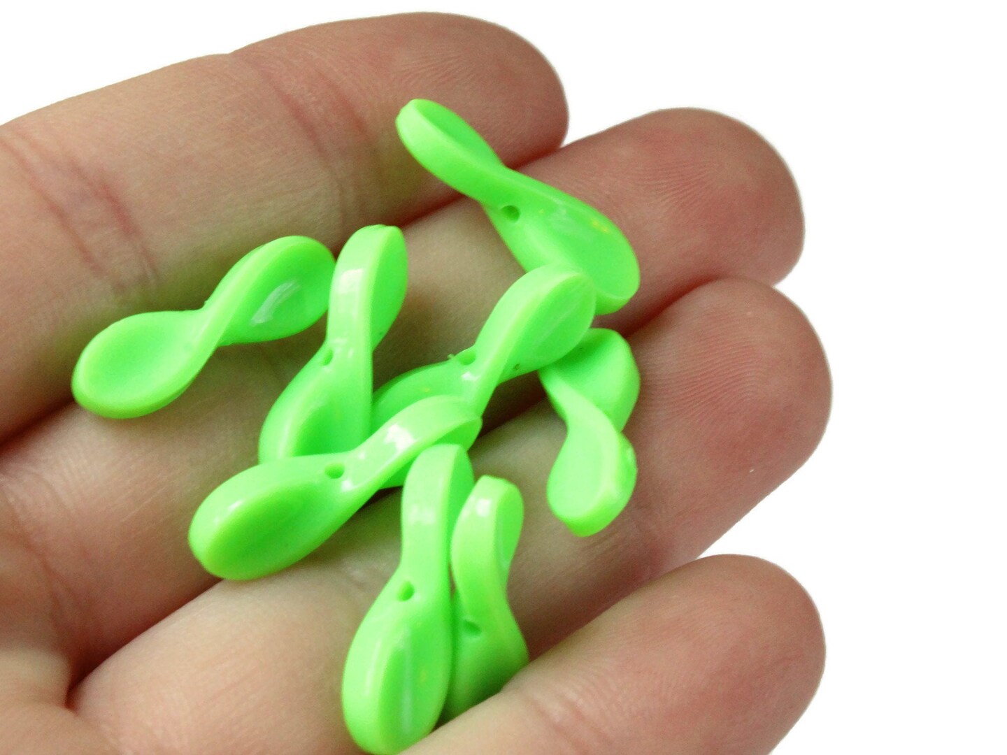 18 19mm Vintage Plastic Green Propeller Beads Loose Beads to String
