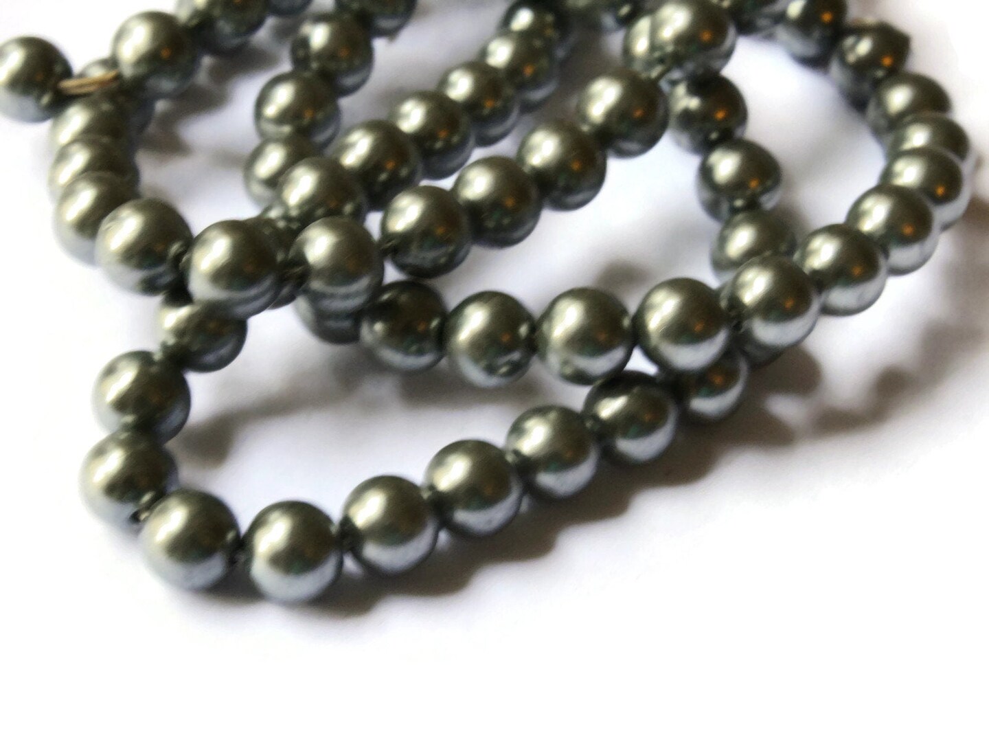 80 6mm Gray Vintage Plastic Round Faux Pearl Beads