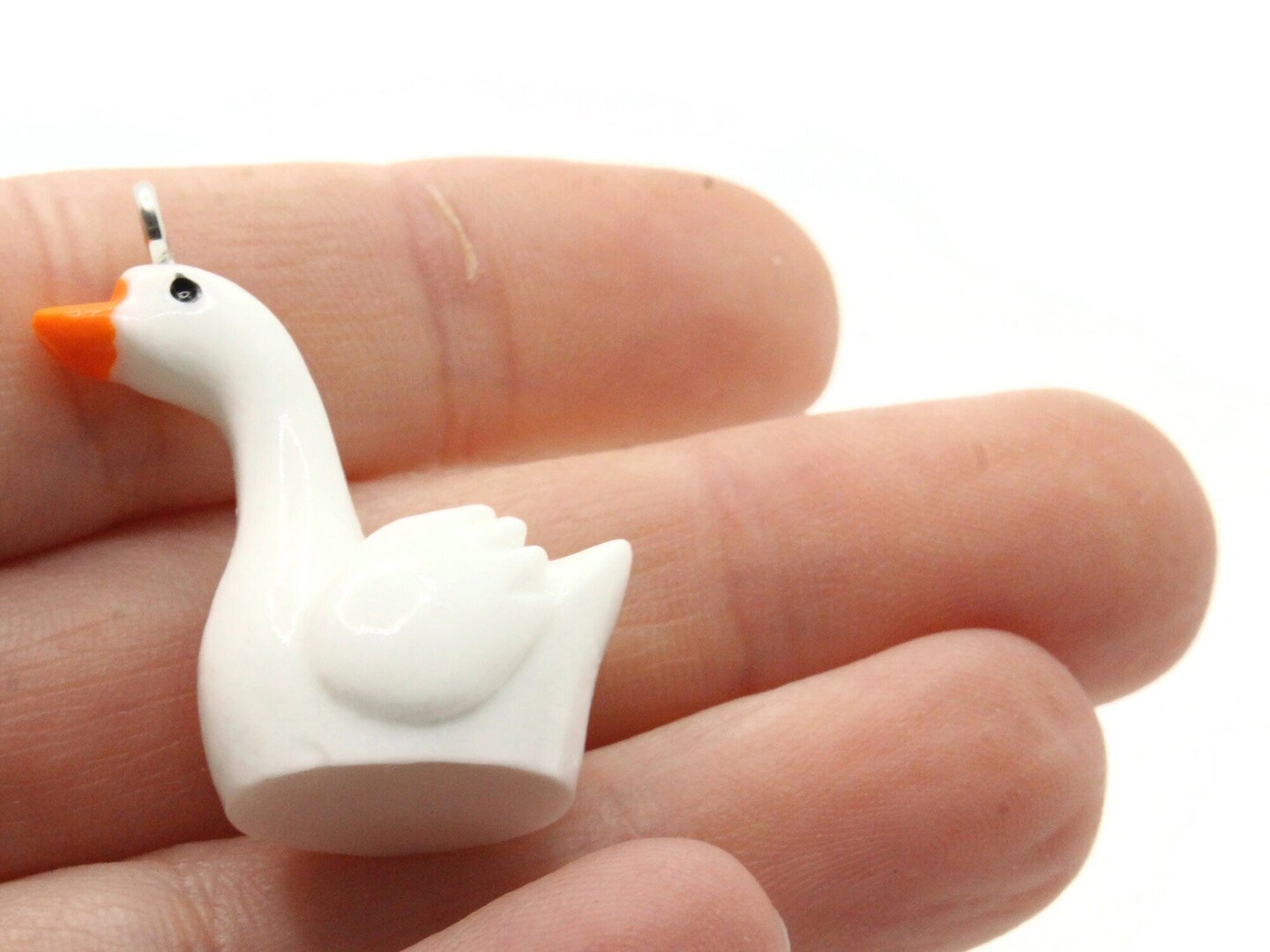 2 32mm White Resin Swan Charms