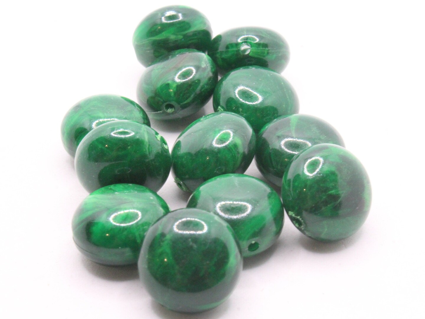 12 18mm Green Vintage Plastic Puffed Coin Beads