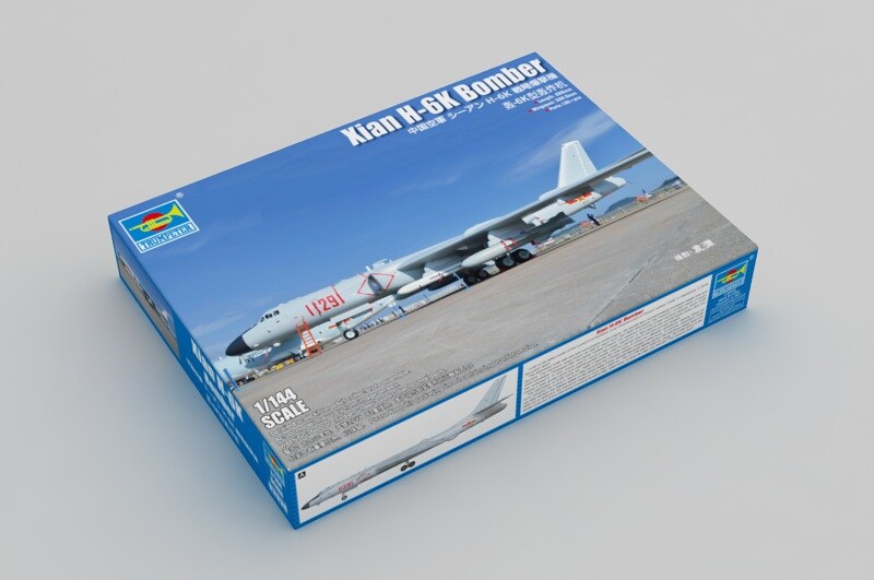 Trumpeter  1/144 XIAN H-6K BOMBER 1/144 Plastic Model