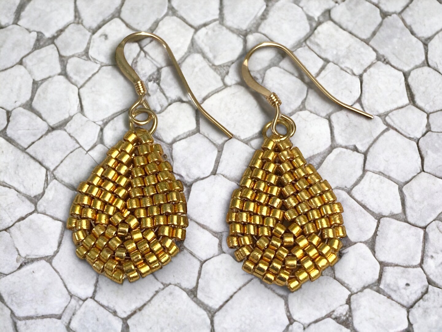 マメ クロゴウチ　Organic motif Glass Earrings Organic motif Glass Earrings - clear – OBLIGE