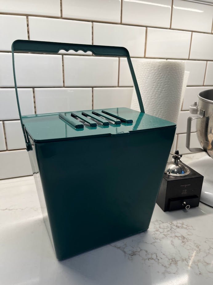 Kitchen Counter Compost Keeper - Green