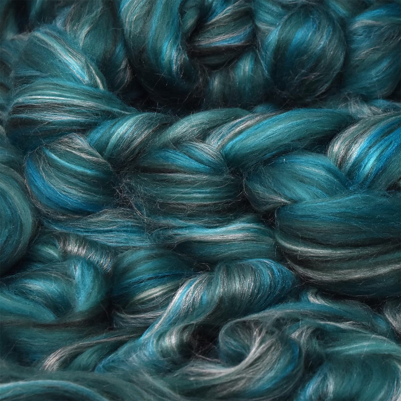 Merino Silk Luxe Tonal Designer Blend. Superfine Merino, Mulberry Silk, Tussah Silk. Top Roving for Spinning or Felting.