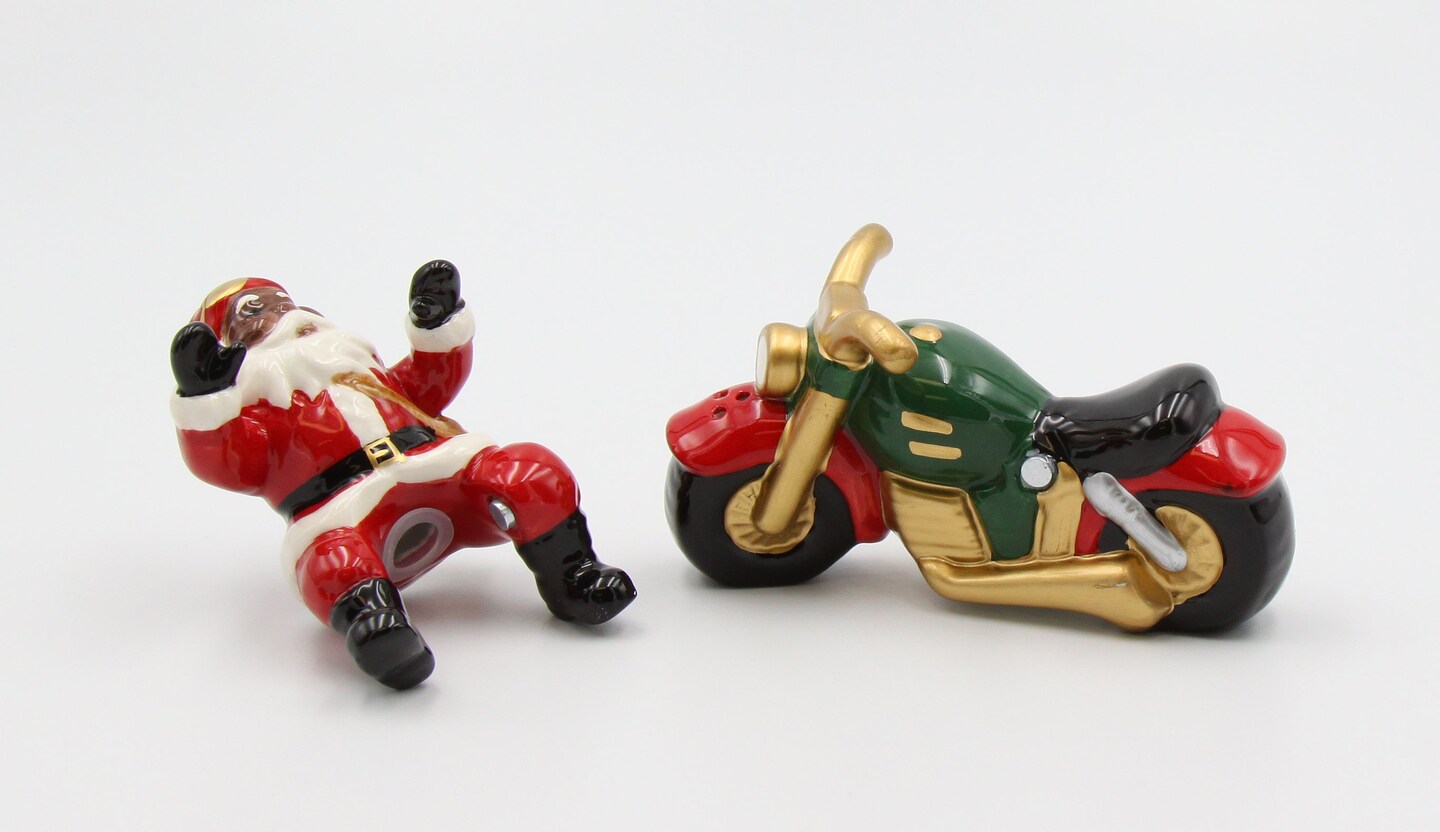 Ceramic African American Santa Claus Riding Motorcycle Salt And Pepper, Gift for Him, Gift for Dad, Kitchen D&#xE9;cor, Christmas D&#xE9;cor