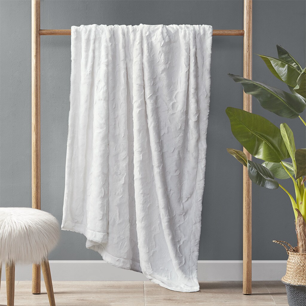 Luxuriously Soft Oversized Faux Fur Throw