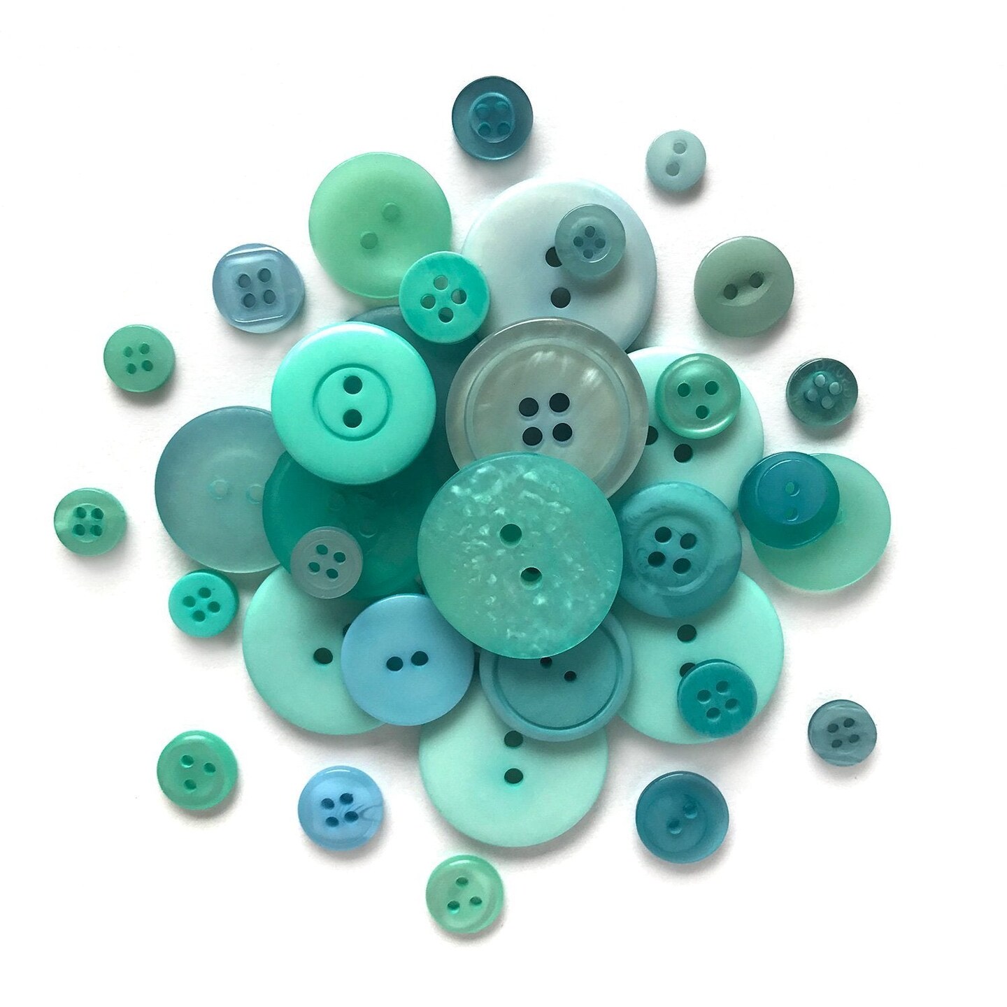 Assorted Buttons in Bulk for Button Crafts