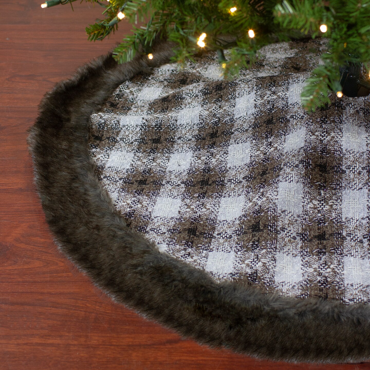 Northlight 48&#x22; Brown and White Plaid Christmas Tree Skirt with Faux Fur