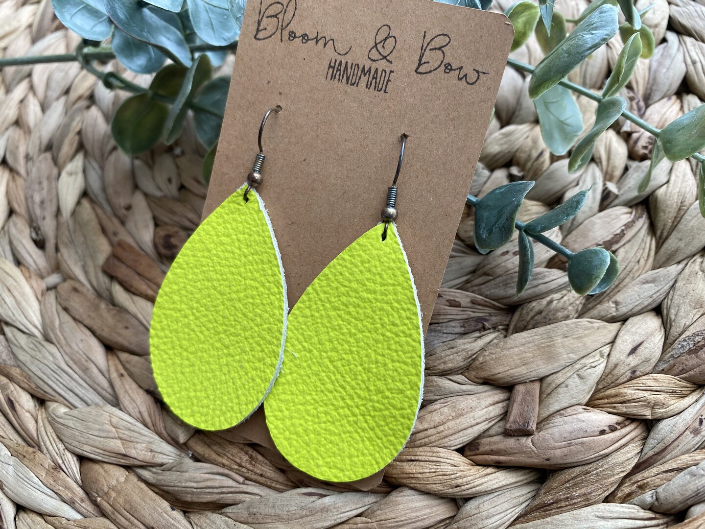 Leather Leaf Earrings (multiple color) – The Filling Station Goods