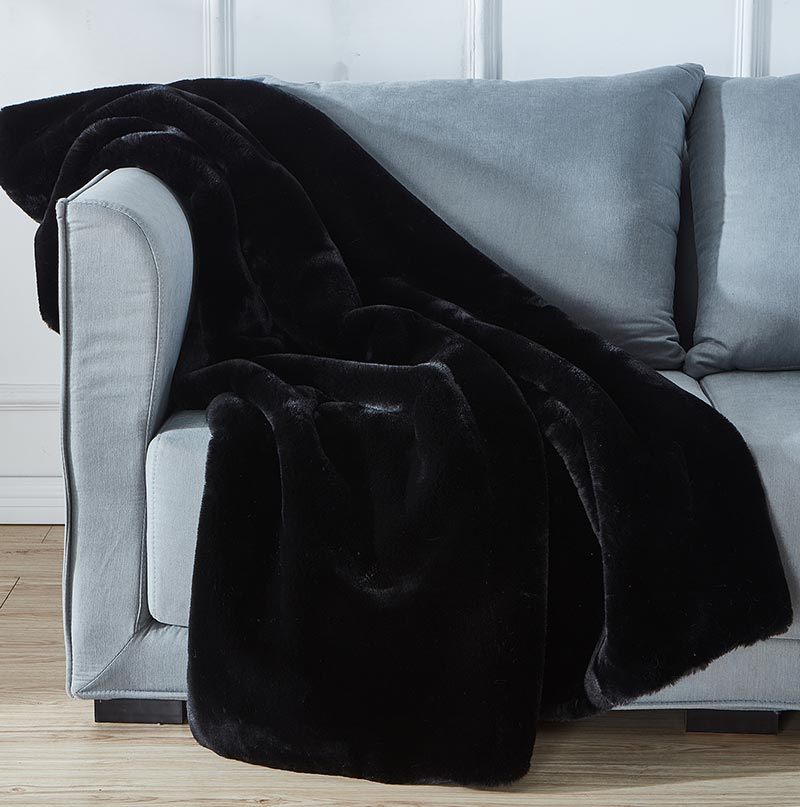 Cassilda Luxury Chinchilla Faux Fur Throw Blanket (50&#x22; x 60&#x22;)