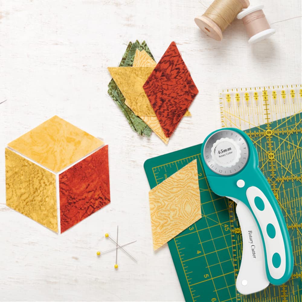 45mm Rotary Cutter with 5pcs Extra Blades, Ergonomic Handle Rolling Cutter with Safety Lock for Fabric, Leather, Crafting, Sewing, Quilting, Fabric Rotary Cutter Perfect for Left &#x26; Right Hand (Green)