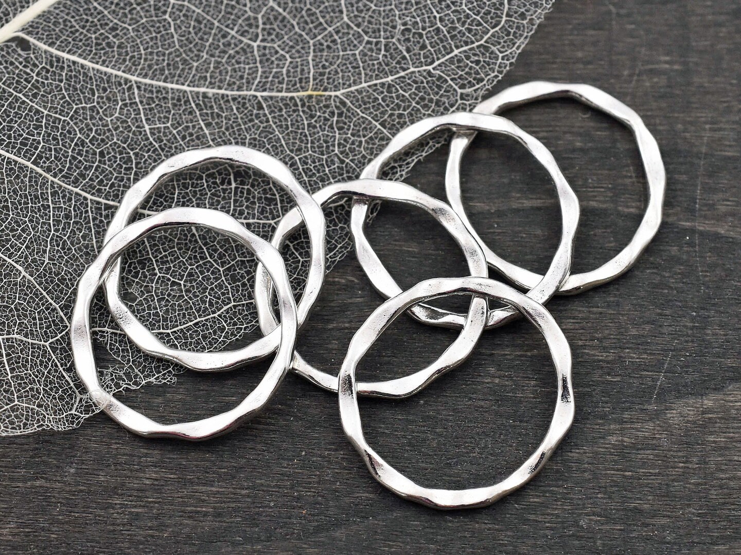 *20* 22mm Antique Silver Twisted Rings