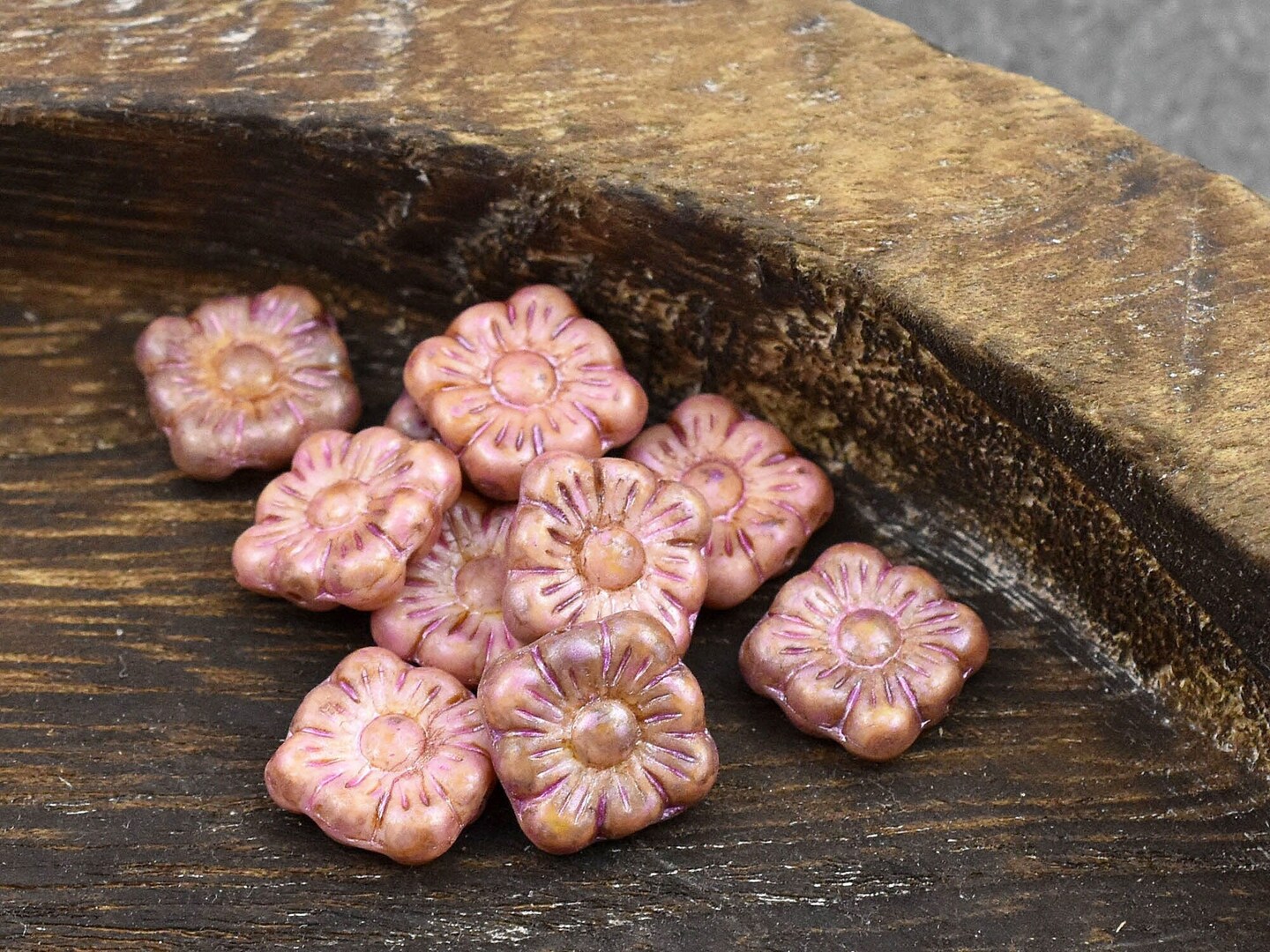 *10* 11mm Pink Washed Opaque Beige Square Flower Beads