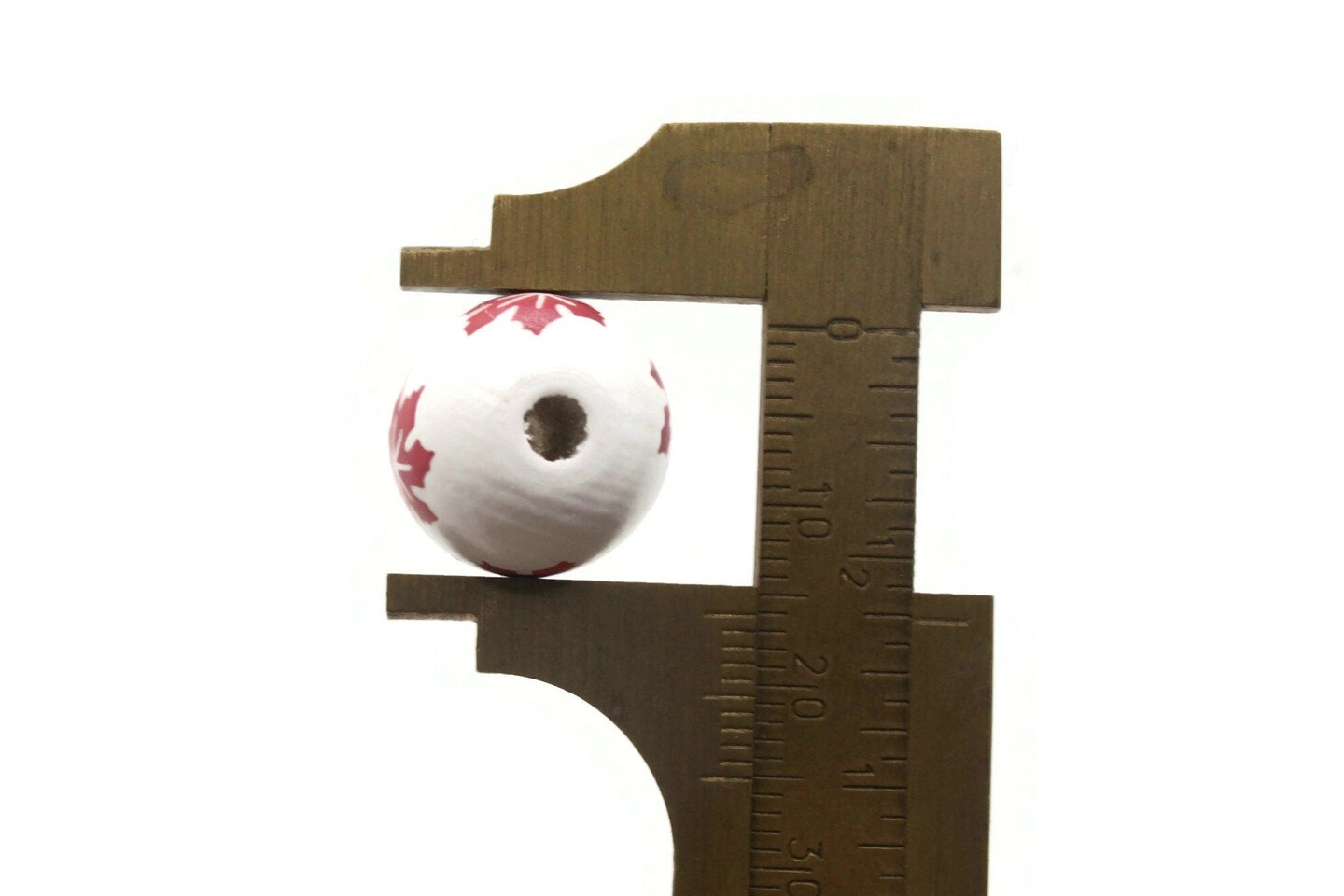 8 16mm White with Red Leaves Round Wood Beads