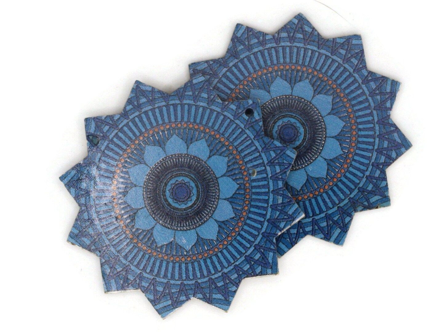 2 61mm Blue Printed Wood Flat Flower Pendants