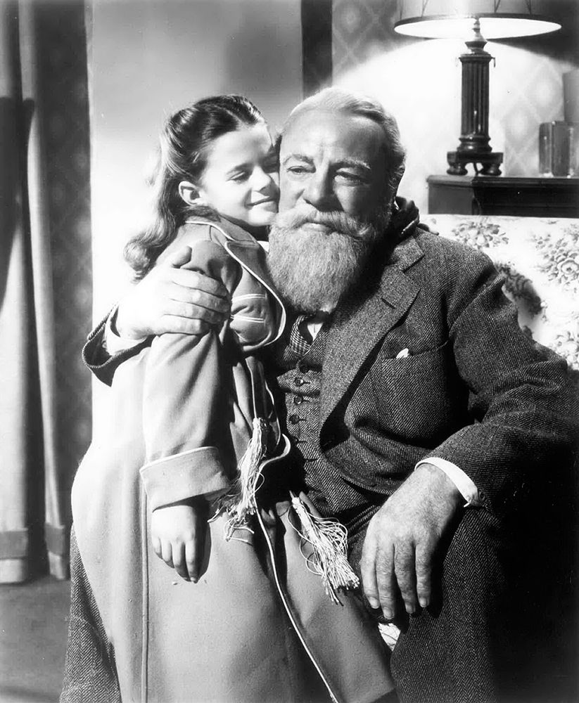 Promotional Still - Miracle on 34th Street Poster Print by Hollywood Photo Archive Hollywood Photo Archive - Item # VARPDX488045