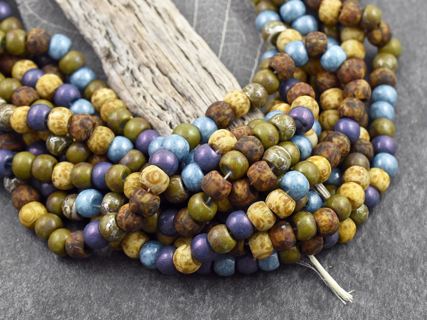 32/0 Aged Cookie Dough Mosaic Picasso Mix Seed Beads