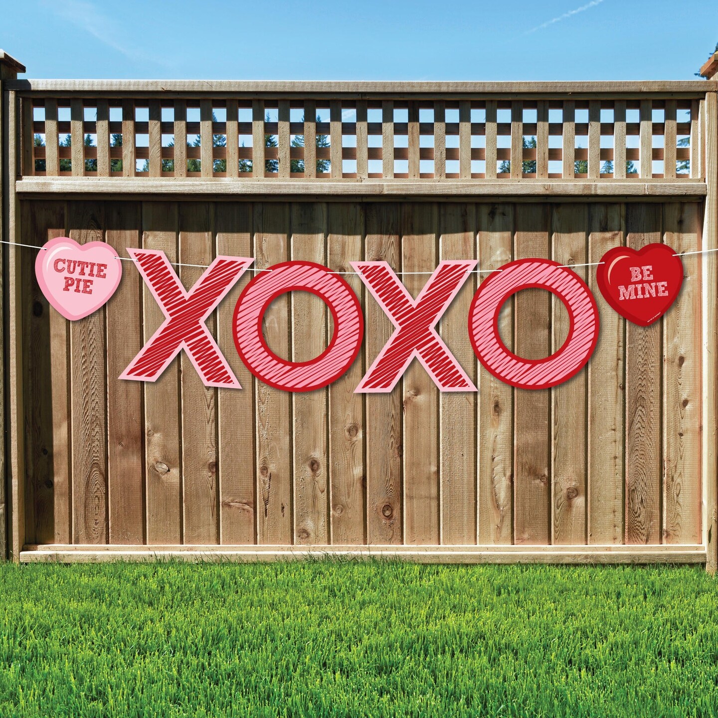 Big Dot of Happiness Conversation Hearts - Valentine&#x27;s Day Party Decorations - XOXO - Outdoor Letter Banner
