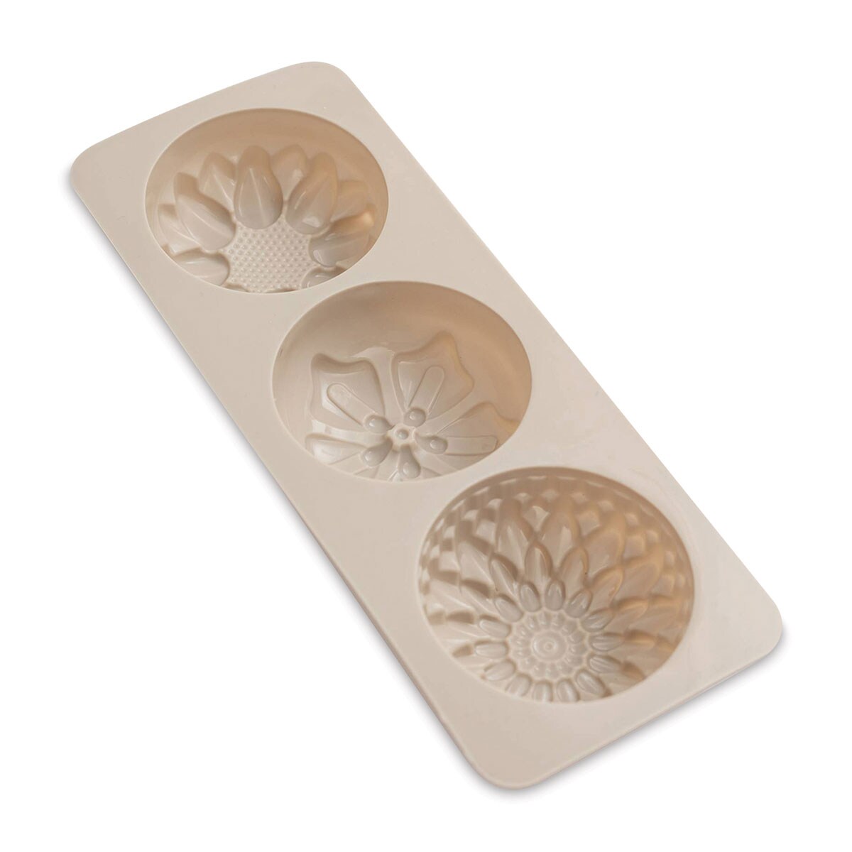 We R Memory Keepers Suds Soap Making Mold - Flowers