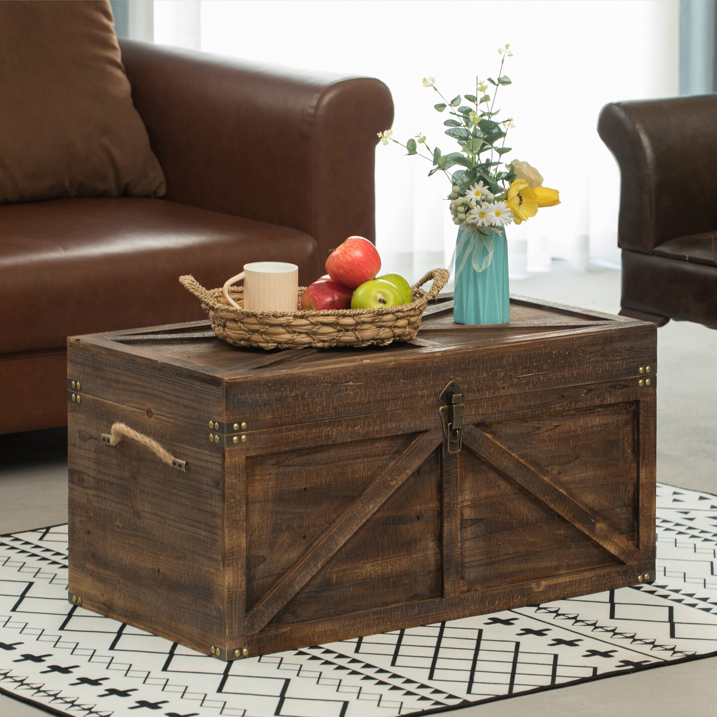 Brown Large Wooden Lockable Trunk Farmhouse Style Rustic Design Lined Storage Chest with Rope Handles