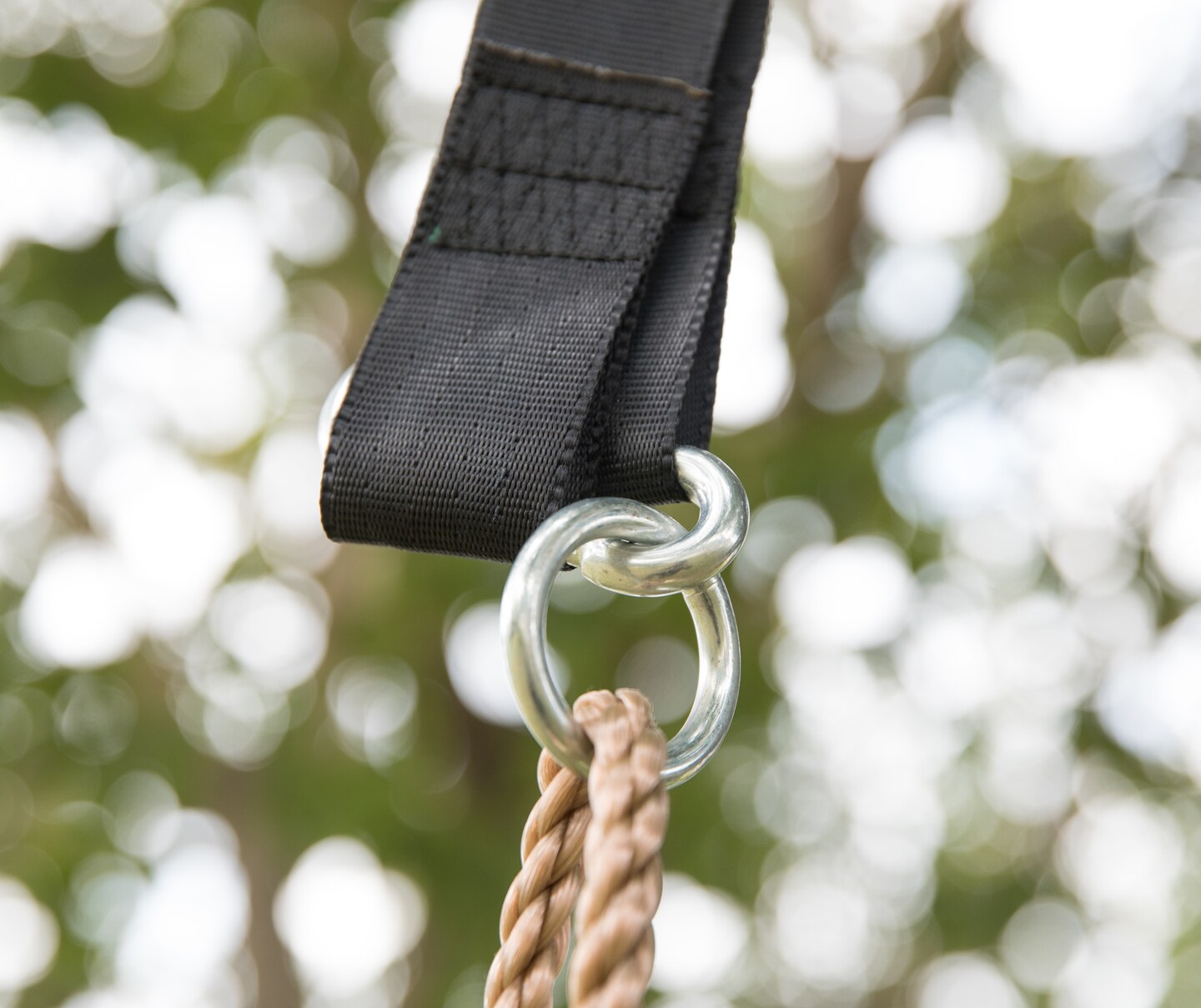 Hanging Black Nylon Straps with Metal Carabiners, Set of 2