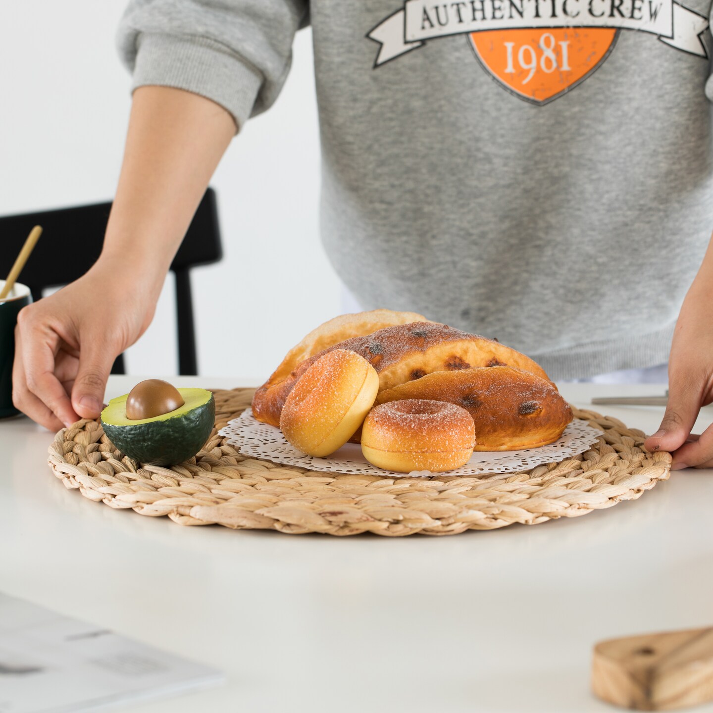 15" Decorative Weave Water Hyacinth Round Mat Charger Plates for Dining Table