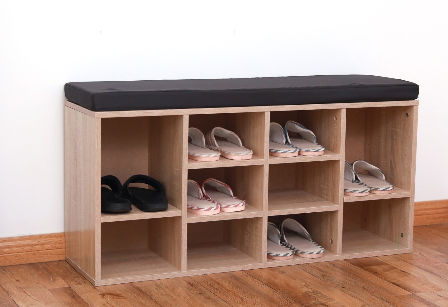 Natural Wooden Shoe Cubicle Storage Entryway Bench with Soft Cushion for Seating