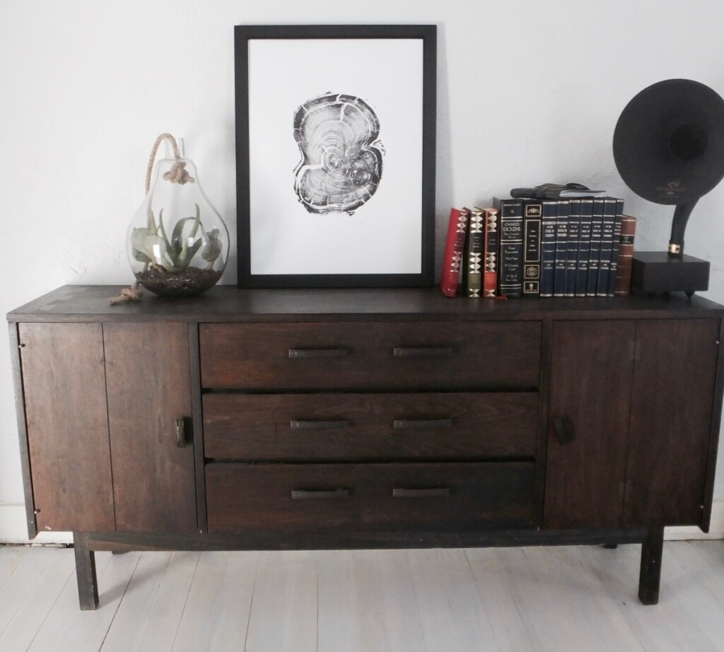 Clear resin wood stump stool – MOOKA FURNITURE, image size:1080x972