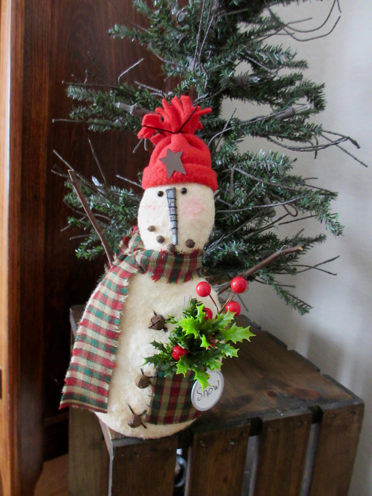 Rustic Snowman decor, Primitive Snowman, Christmas decoration, Woodsy  Snowman, Winter decoration, Lodge Snowman decor