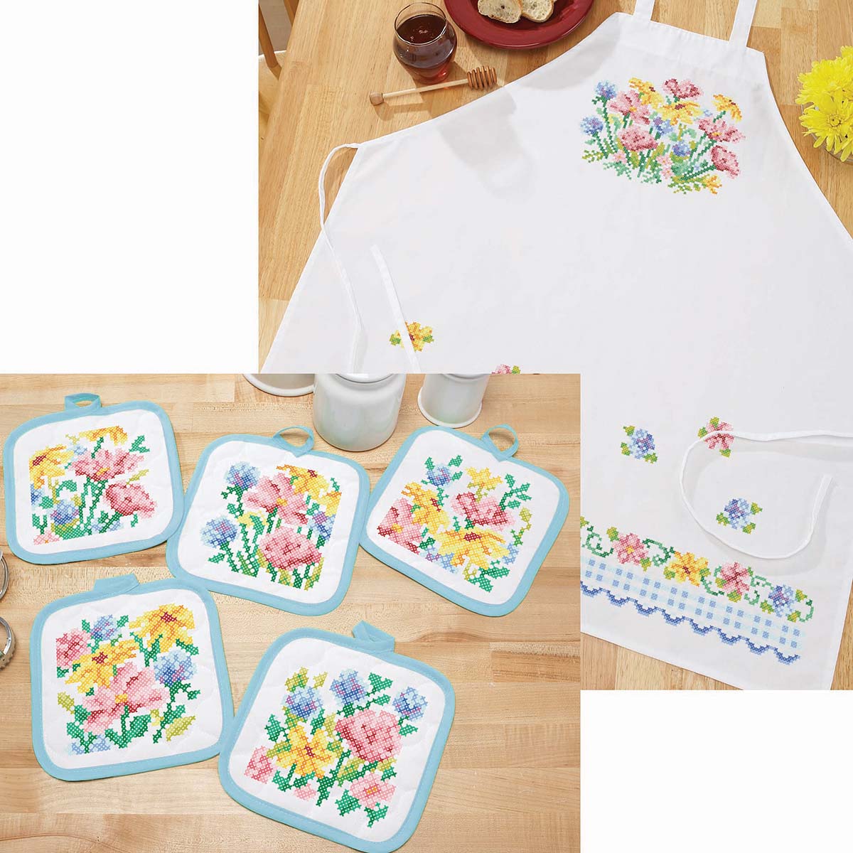 Herrschners Cottage Blooms Pot Holders & Apron Stamped CrossStitch